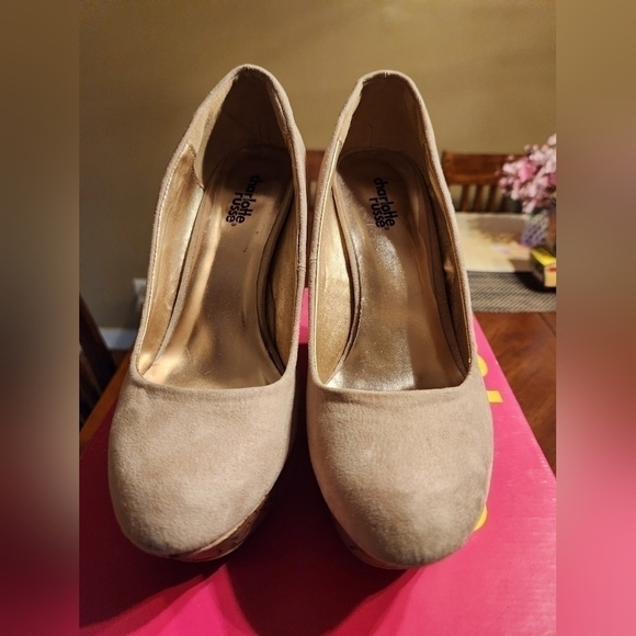 Charlotte Russe wedge shoe - Picture 2 of 6